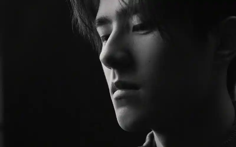 刘昊然帅气写真图片桌面壁纸高清大图预览1920×1200_大陆明星下载_美