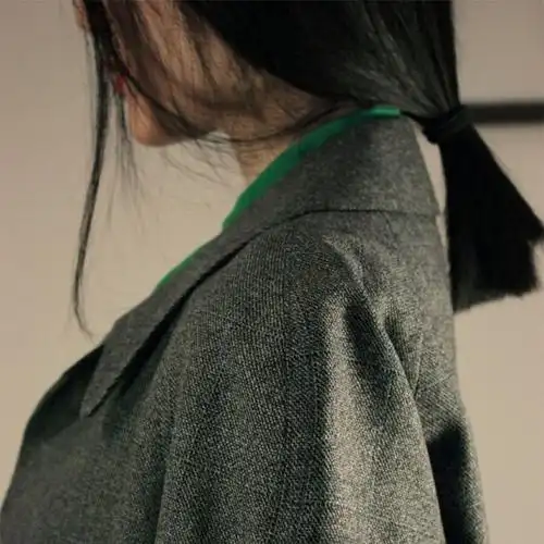 女头 半身 侧脸