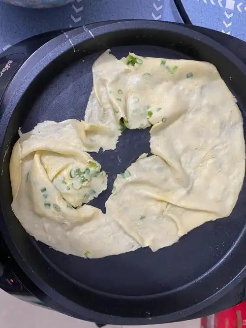 我不信有人能用电饼铛作出完美的鸡蛋饼tt