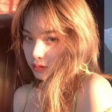 头像女生2021最火高冷霸气真人图片