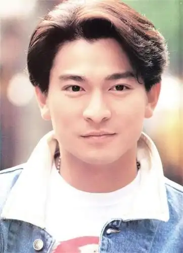 刘德华告诉鲁豫,他爱女儿比爱妻子要多!他的独生女儿好可爱