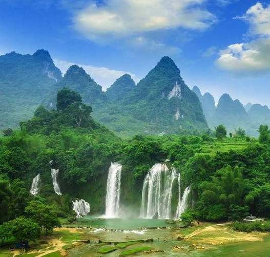 姑娘们,请远离微信上这样给你聊天的男人!