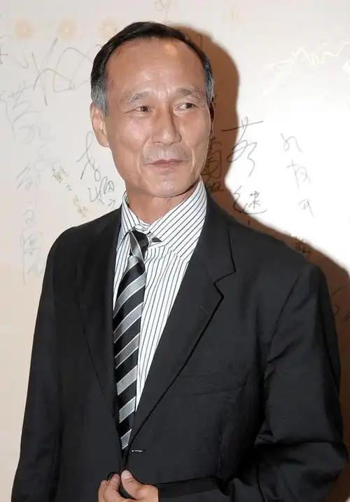 陈惠敏女儿不满父亲遭骗钱,登门理论冲动出手,母女涉嫌袭击被捕_手机