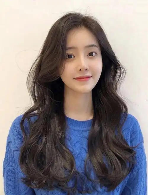 长发女生烫发不知道怎么选择 那就这款吧 - 女生长发 - 发型社