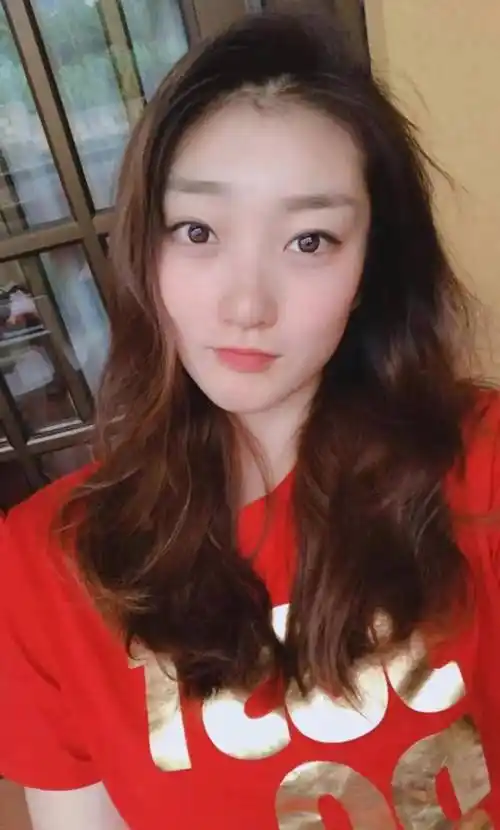 李梦与张隆高清无码照40张 一睹其过往工作状态下的风采_事情_时候_1