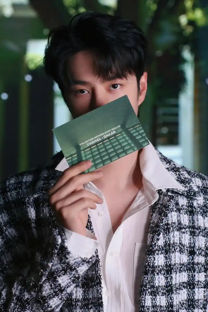 好看的图片当然要保存啦#王一博香奈儿品牌形象大使 #高级感 - 抖音