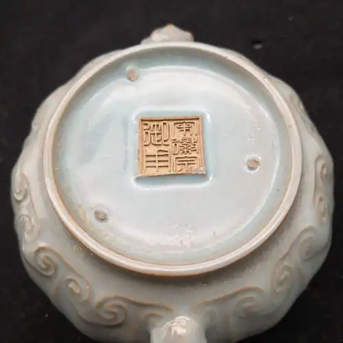 汝窑十二生肖壶.宋徽宗御用