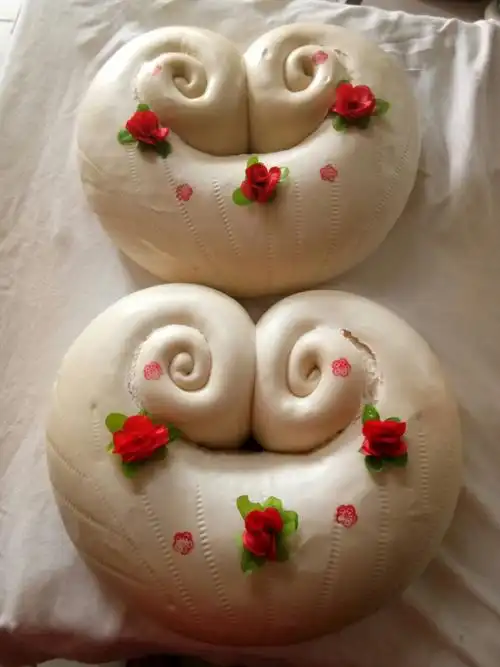 传统的婚庆大馒头