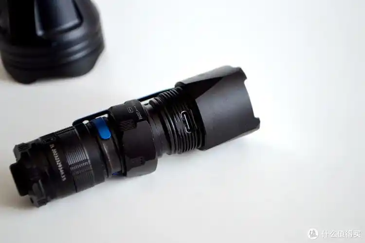 智能穿戴 篇二:用手机自带的手电筒,要留意了!