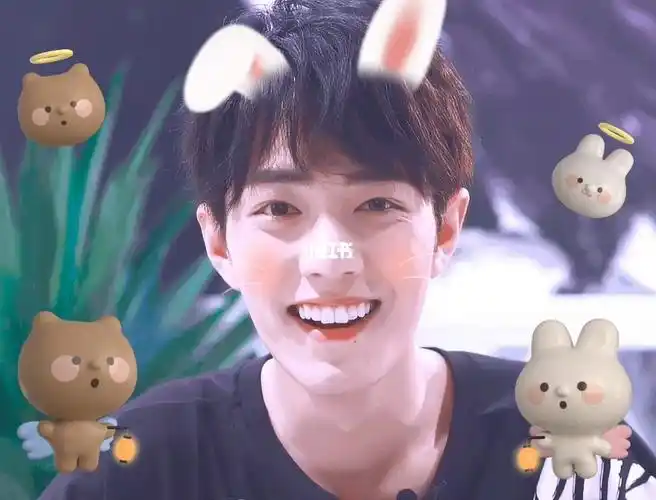 谁还没个可爱兔耳朵