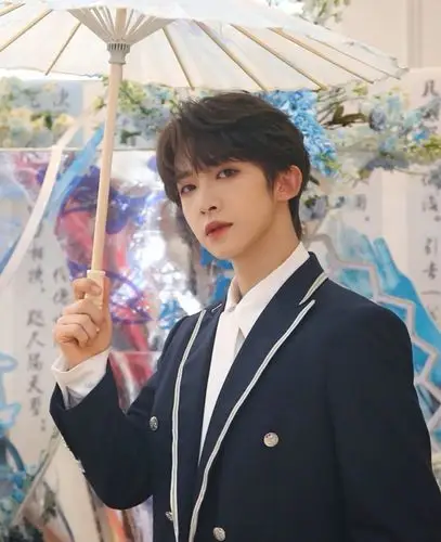 刘宇百变甜c创造营复盘美图