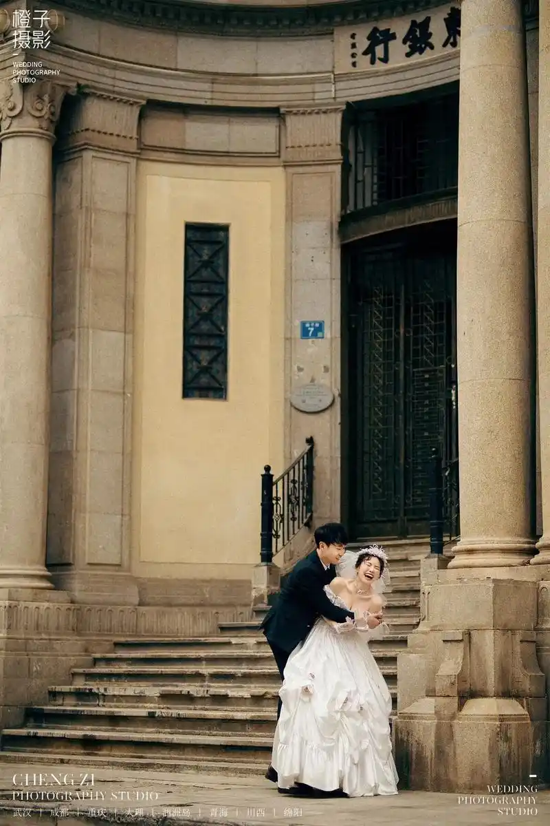 橙子摄影 武汉客照丨爱与影像系列 #婚纱照风格推荐 #20 - 抖音