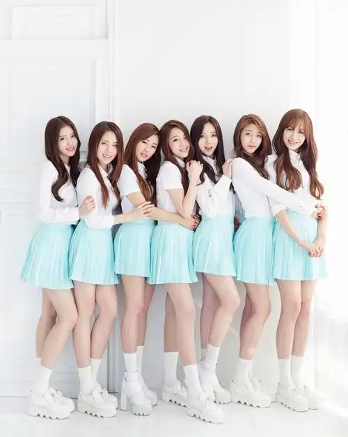 [星闻]lovelyz网民选择的"2015最佳新人女子偶像组合"一位