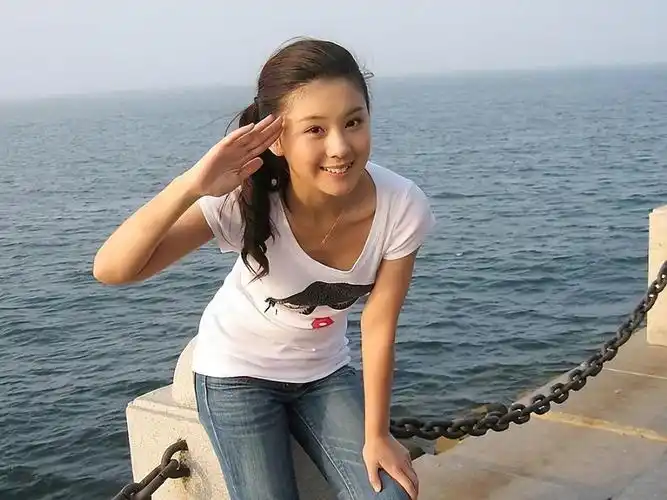 演艺圈最干净的女明星 ,不炒绯闻,个个嫁给了一生的真爱 | 说明书网