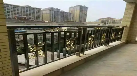 阳台不锈钢护栏时时刻刻保护您的家!