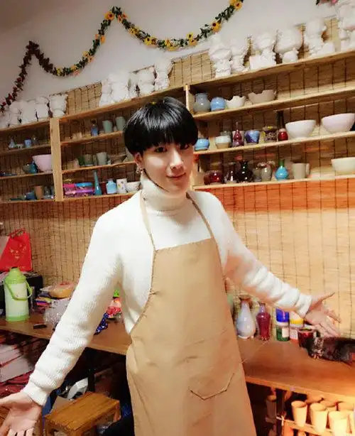 王广允个人资料:昵称:景舞团s王广允所在地:河南 驻马店年龄:19岁身高