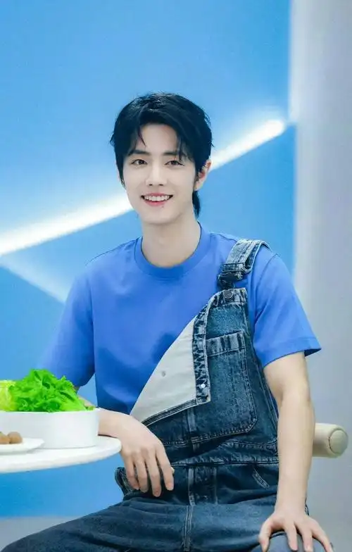 肖战 #肖战rio全球品牌代言人 肖战还是那个又萌又帅爱笑 - 抖