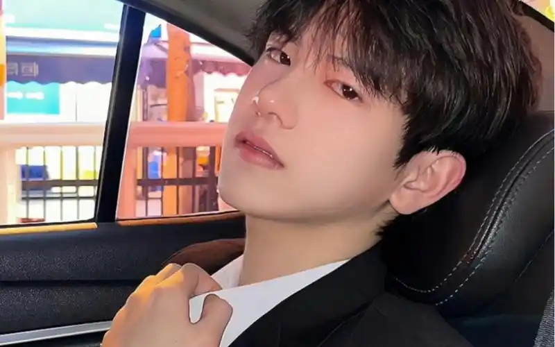 自由和爱 你选一个 . #少年感 #185大帅哥 #氛围感