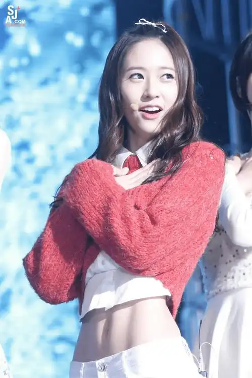 关于女明星身材很绝的这件事金晨郑秀晶的绝绝子腹肌