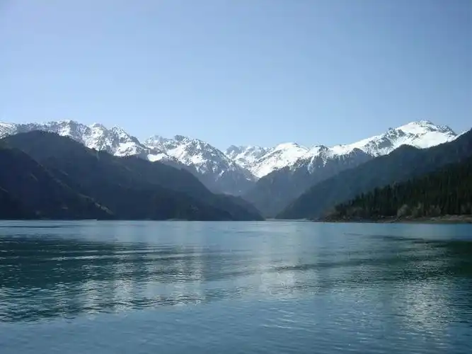 新疆天山天池国家地质公园