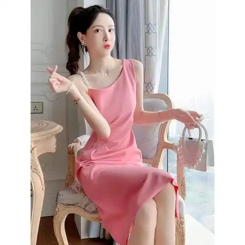 高级设计感粉色吊带连衣裙女夏2024新款裙子法式气质款 - 17网