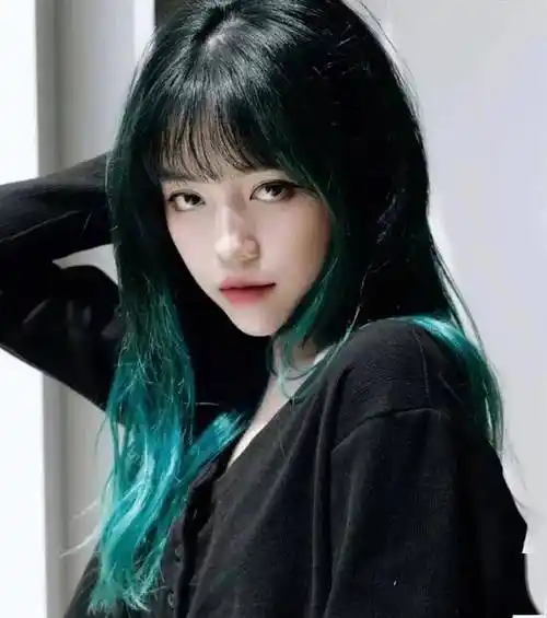 头发染什么发色好看?