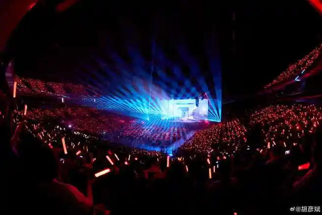 胡彦斌2024是一场烟火巡回演唱会