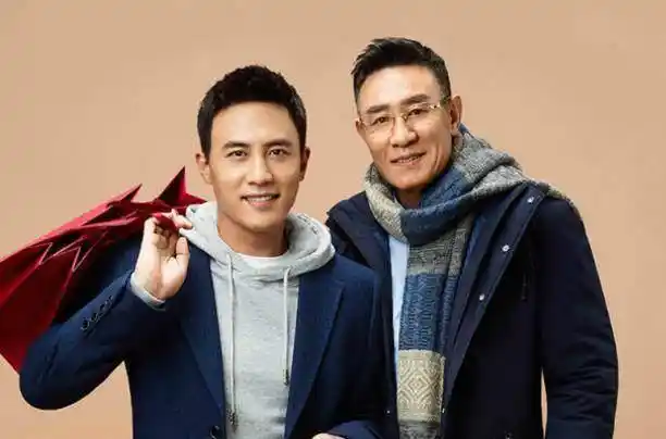 他是星二代不温不火,绯闻无数37岁仍未婚,而64岁父亲都已三婚_杜淳