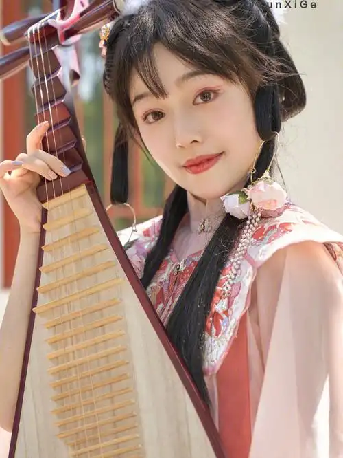 古风届的人间水蜜桃西安约拍