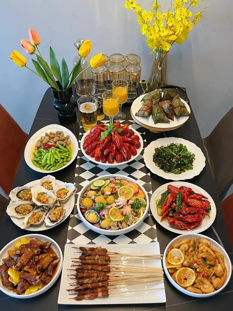 小龙虾,香辣柠檬鸡爪,太欢乐了不是～ 夏日家宴: 02捞汁小海鲜 02