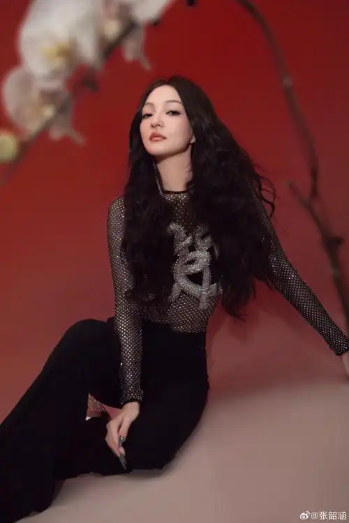 #张韶涵暗夜精灵造型##张韶涵欧若拉舞台回忆杀#