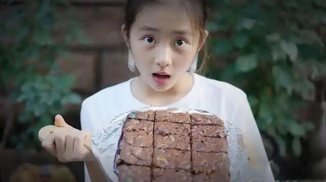 皮肤黑颜值不太高,被黄磊约束学校没朋友|黄忆慈|黄磊|同学_新浪新闻