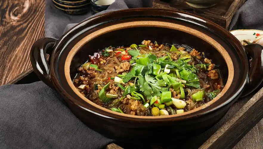 极妙厨房丨肉末粉条煲