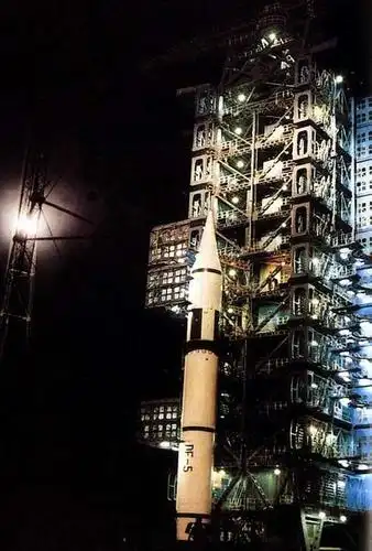 资料图:解放军二炮部队东风5洲际导弹.