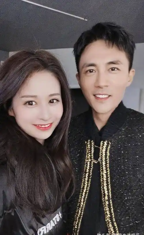 原创杜淳老婆正面照曝光温婉可人又有气质杜淳真的赚到了