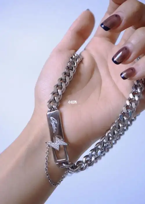 品牌:guuka古由卡男女都可以佩戴,纯分享.