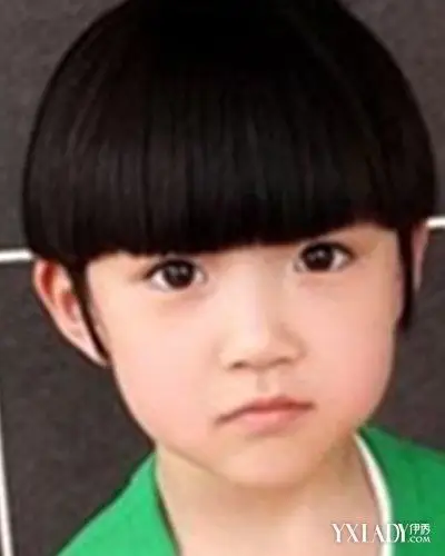 【图】男童锅盖头的理发法 4步教你理可爱锅盖头