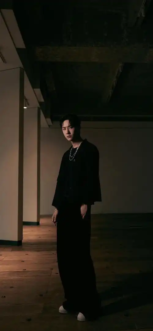 王一博～酷酷滴