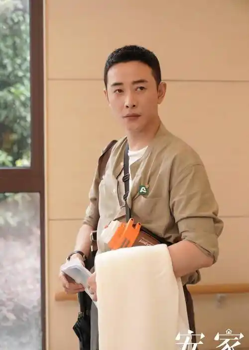 仅1张图就被传不忠诚,罗晋3个字霸气回应,网友直夸:哥哥,好刚_唐嫣