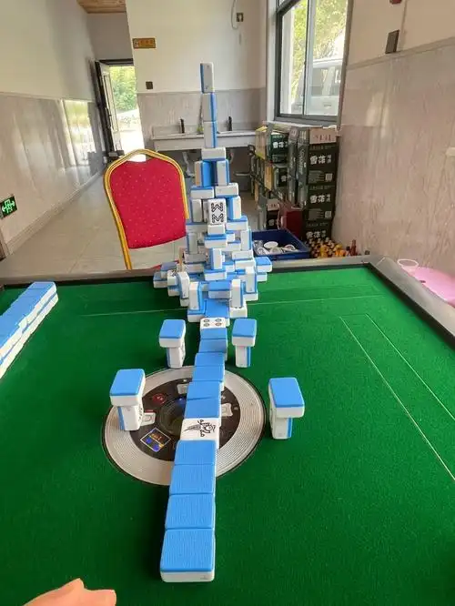 国庆假期  三两好友吃吃喝喝,陪孩子们搭搭积木麻将的假期