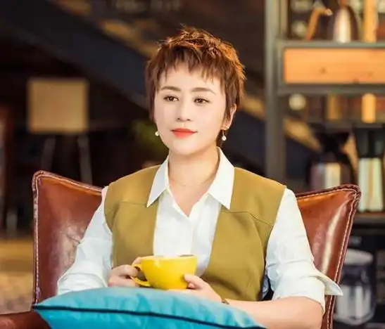 最近这段时间,演员马丽可谓是好消息不断,在不久前落幕的央视春晚上