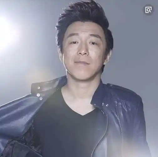 听到要跟黄渤合作陈伟霆惊讶地问啊不是吧这怎么跳