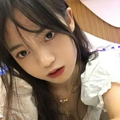 女头同一个人系列照片,高清真实的一个小姐姐多张照片头像_女生头像