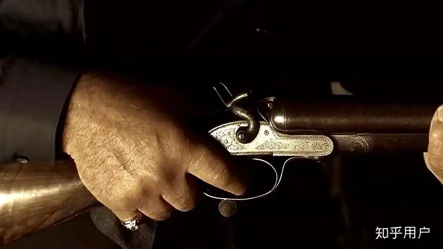 电影《两杆大烟枪》到底好看在哪里? - 知乎