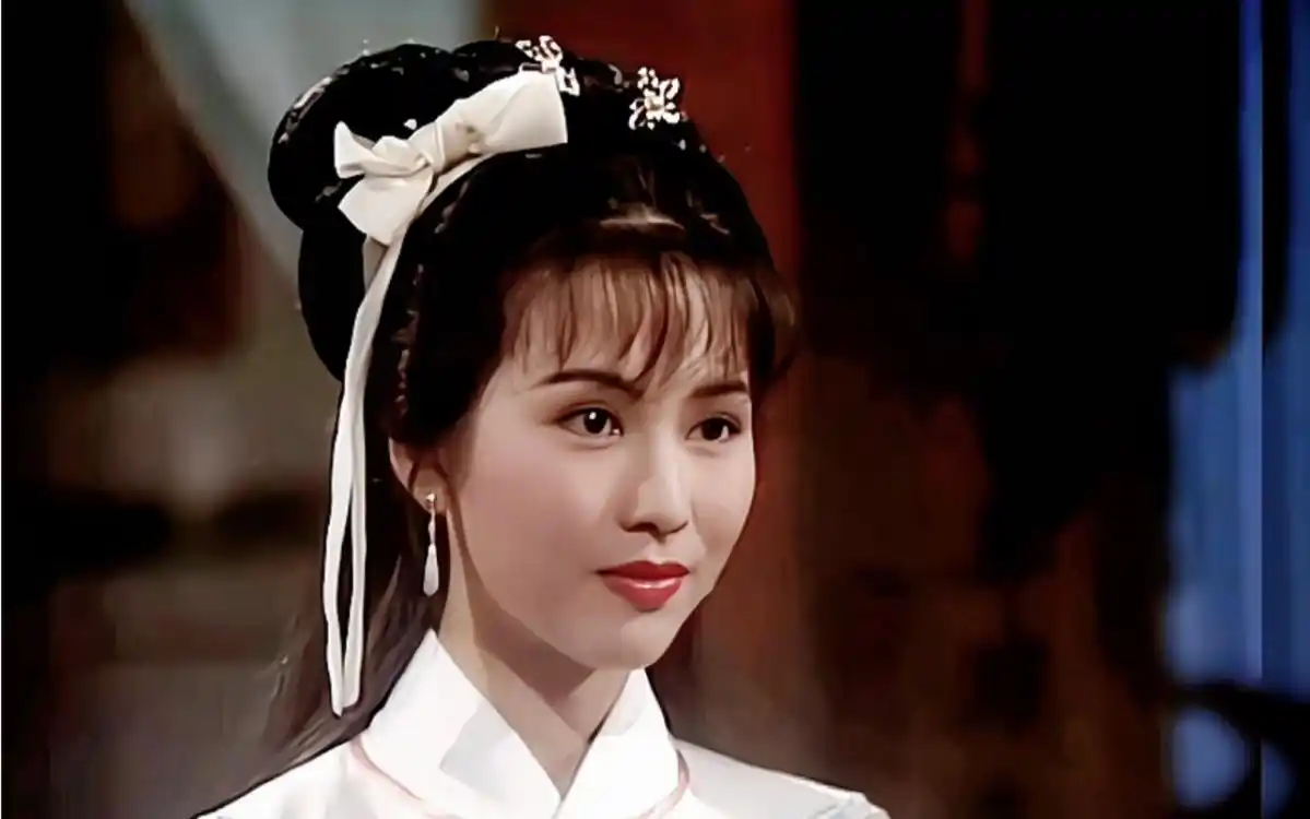 谢娜,蔡少芬谈孕期"作"的背后:激素与情感的交织