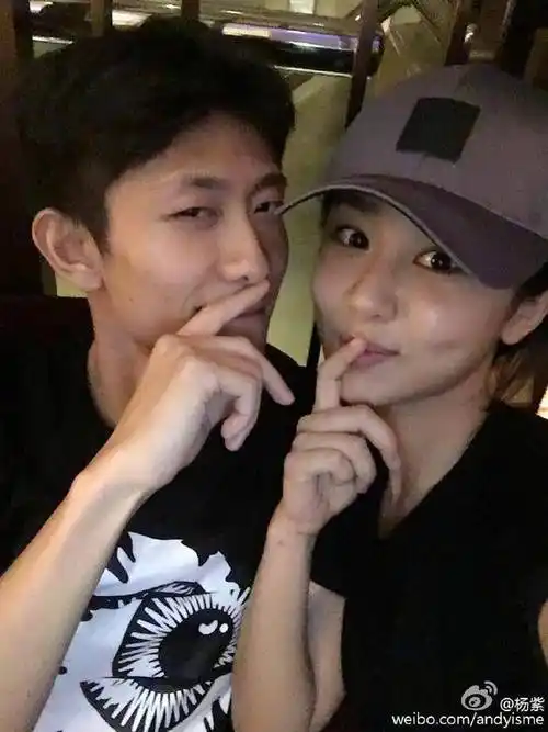 杨紫连续8年为张一山庆生,称呼亲切惹人羡,互动有爱感情深