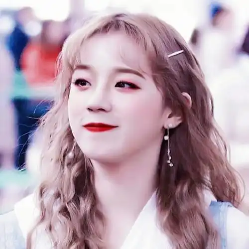 宋雨琦,女爱豆头像cr.yuqi_9999 by囧菇君