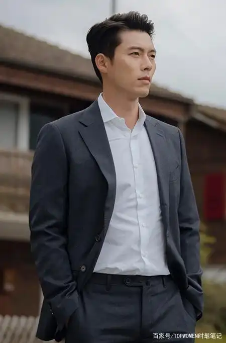 37岁玄彬上演"西装杀",一身黑西装挡不住胸肌,不愧是大叔男神