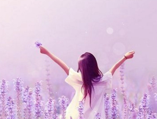 美女背影图:人生若只如初见,当时只道是寻常