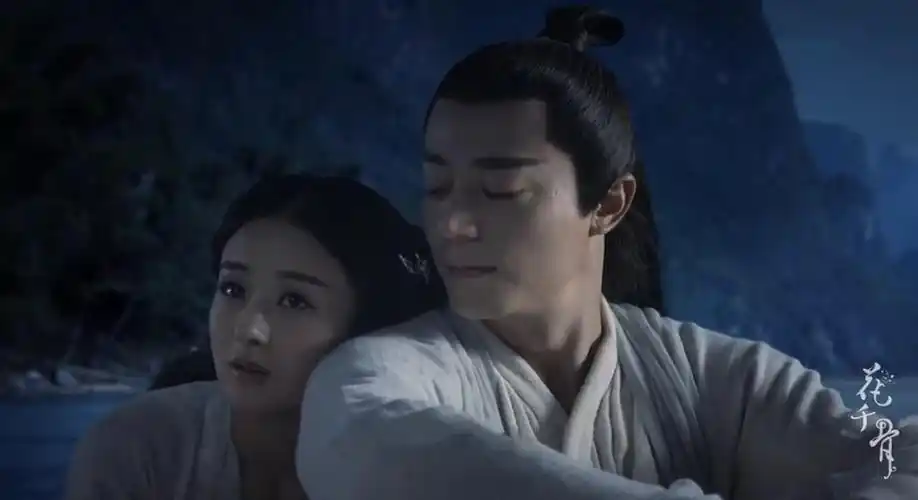 2015年10月21日 19:36   关注  画骨夫妇 花千骨 评论 收藏